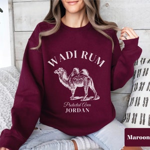 Wadi Rum Jordan Sweatshirt,Vintage Womens Wadi Rum Camel soft and comfortable sweater,Jordan holiday Middle East Jordanian Desert ,gift her