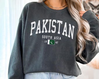 Pakistan Flag Unisex Comfort Colors T-shirt, Crewneck Sweatshirt, Hoodie Pullover, Long Sleeve Tee, Pakistani Travel Gift Souvenir
