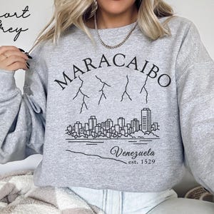Maracaibo sweatshirt, Venezuela crewneck sweater, Maracaibo Zulia Holiday pullover, Venezuelan Travel Gift Souvenir