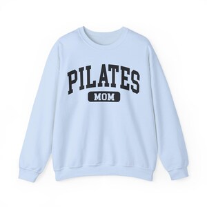 Felpa per mamma Pilates, divertente maglione Pilates, pullover Pilates per donna, maglione regalo Pilates, felpa con cappuccio Biggest Fan, per mamma immagine 6