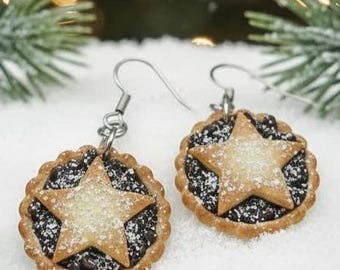 MINCE PIE EARRINGS | Christmas Pies with Star Dangle Earrings | Handmade with Polymer Clay | Cute, Stocking Filler, Gift, Icing Dusting