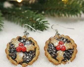 MINCE PIE EARRINGS with Holly Berry | Christmas Pies Dangle Earrings | Handmade with Polymer Clay | Stocking Filler, Gift, Icing Dusting