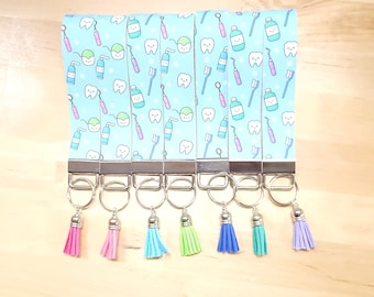 Pulsera dental, cordón dental, llavero de dientes, llavero de asistente dental, llavero dental de cuero sintético, regalos dentales, dentista, diente