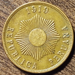 1919 Peru One Centavo Full bold date!