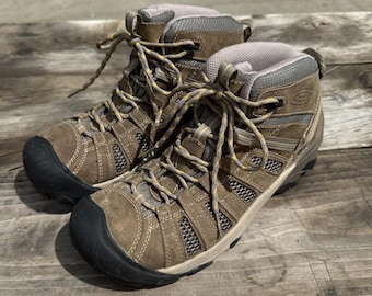 Keen Voyageur Mid Women's Size 10 Hiking Shoe Outdoor Boots Brown