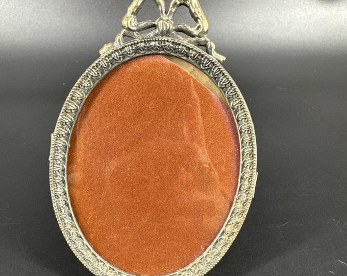 Ornate Gold Tone Metal Frame Oval With Bow on Top 4.5” Tall Vintage ...