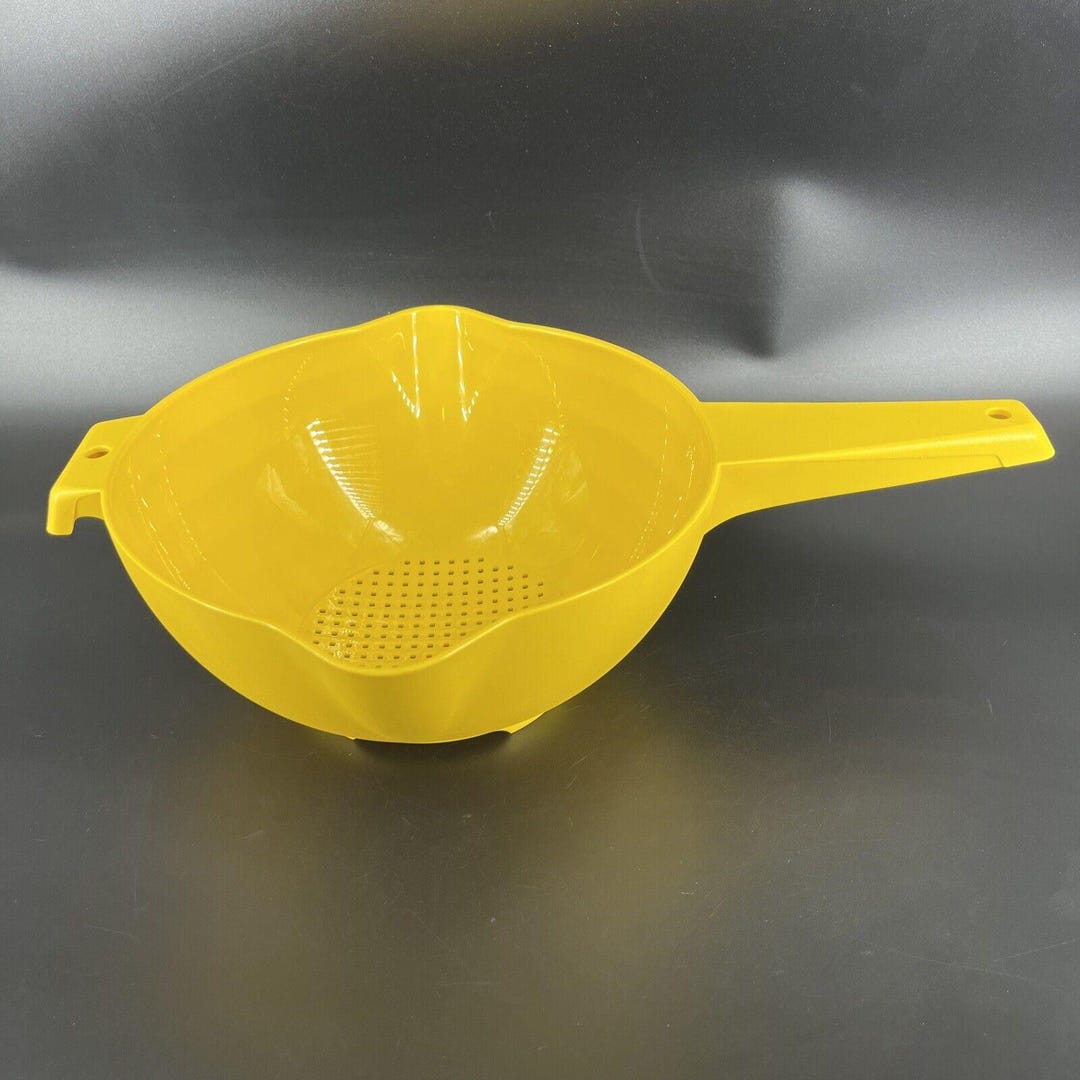 Tupperware Limon Vintage Tupperware Lemon Yellow 1 Quart Strainer Colander 1523 ...