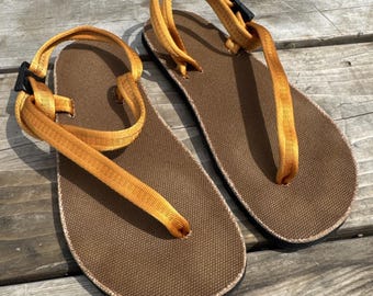 Sandalias Earth Runners Alpha 5.5 M 7.5W Suela Vibram con agarre ajustable Sunset