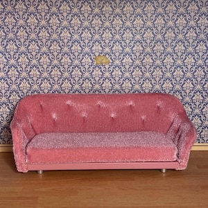 Lundby furniture pink sofa to dollhouse