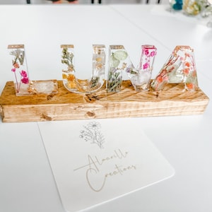 Pressed flower resin name plate