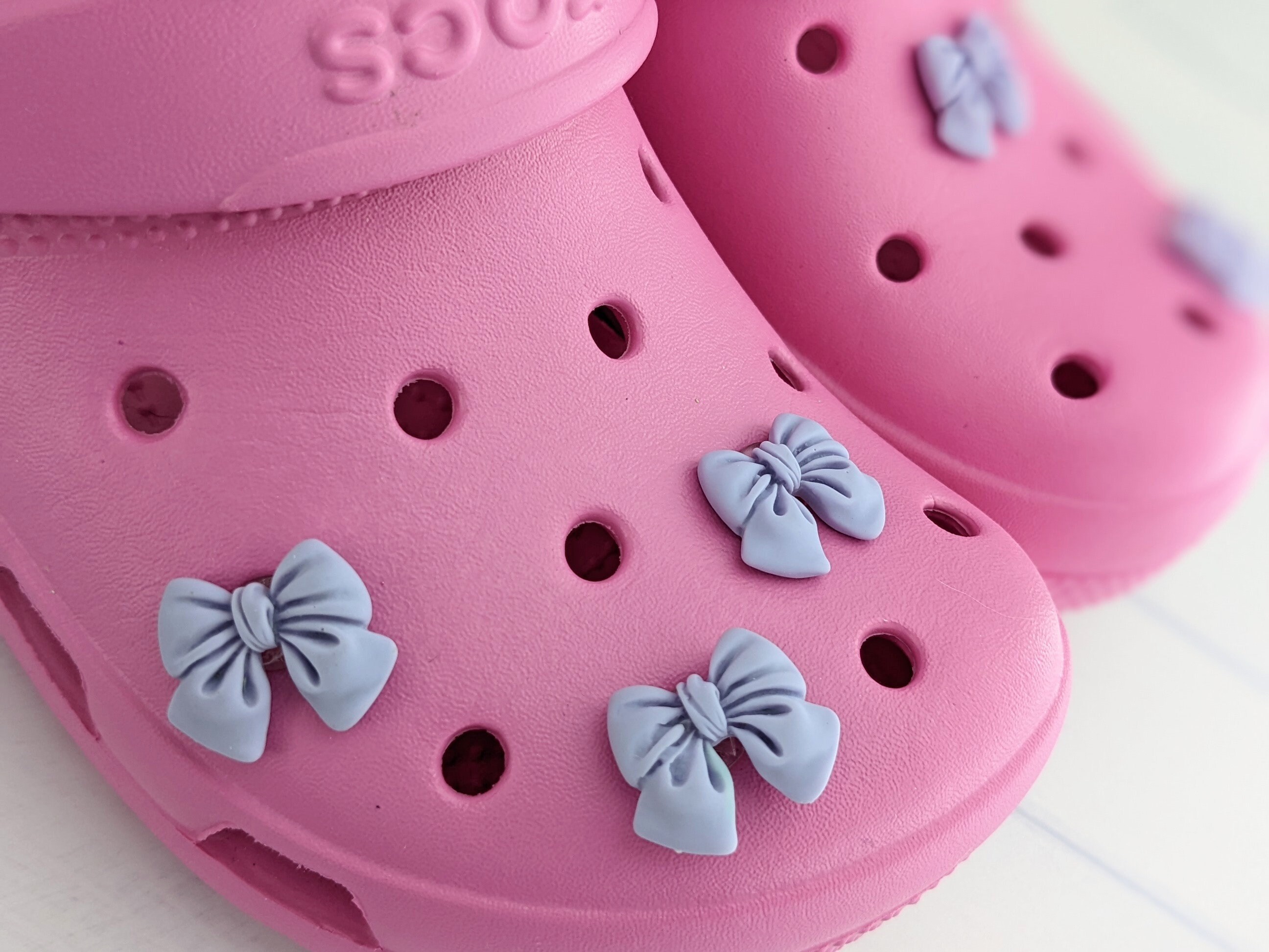 Moderne Pins Anstecker für Crocs Shoe Charms Clogs 11 Schuh Pins