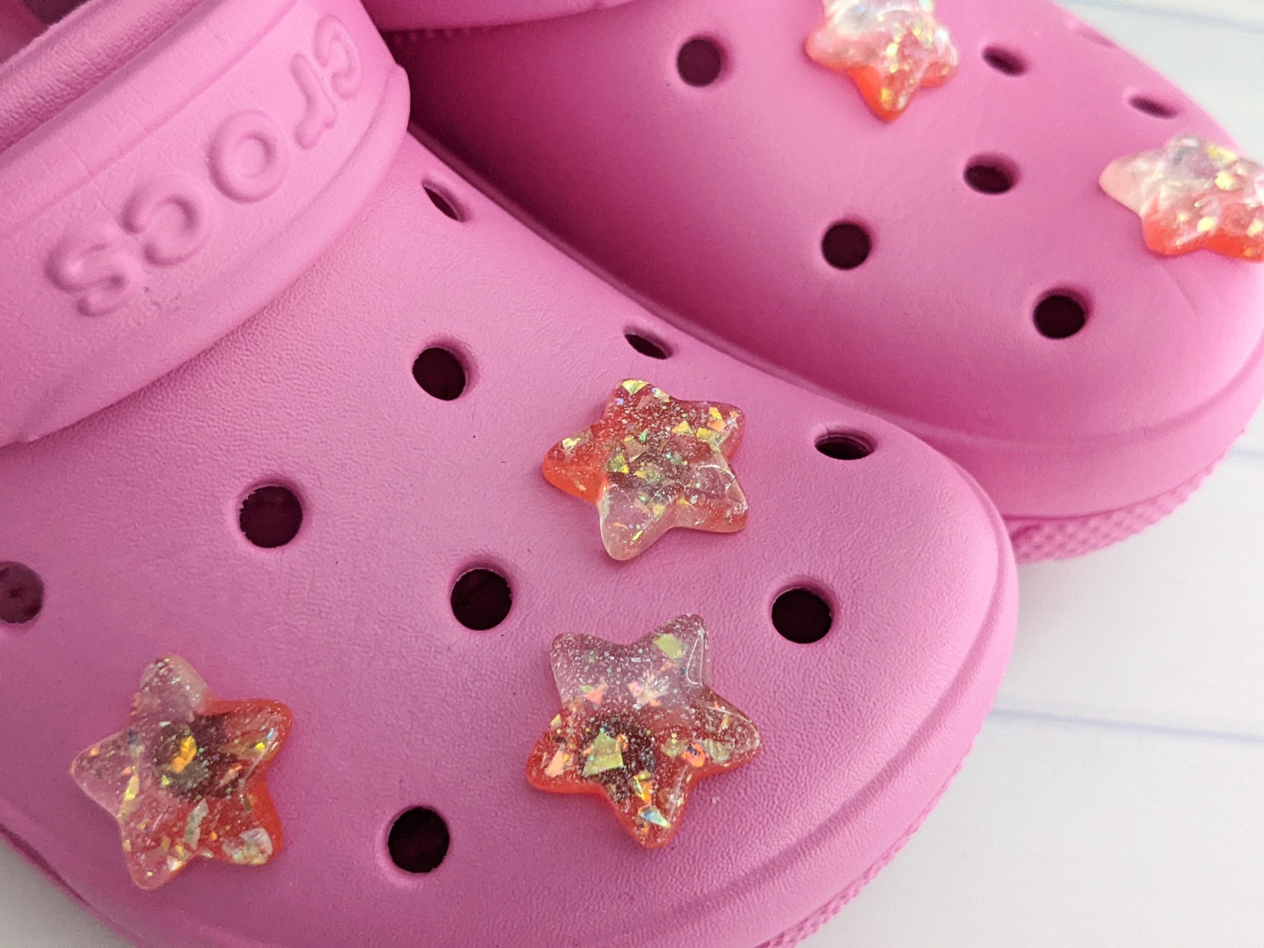  Charms for Crocs for Teen Girls and Adults Women, Crystal Bling  Shoe Charms for Crocs Pink Pins Accessories, Designer Gibits Charms Pack  Christmas Gifts for Kids : Clothing, Shoes & Jewelry