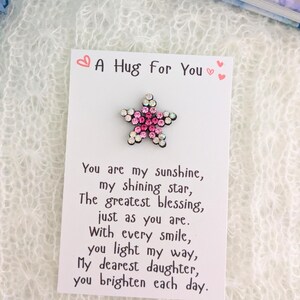 Ficha de abrazo de bolsillo para hija, regalo de cumpleaños número 21 para ella, regalo para hija número 40, regalo para niña preadolescente, regalo para niña adolescente de mamá, para mi hija