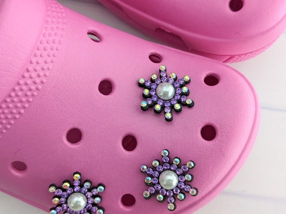 Pins that go on crocs new arrivals
