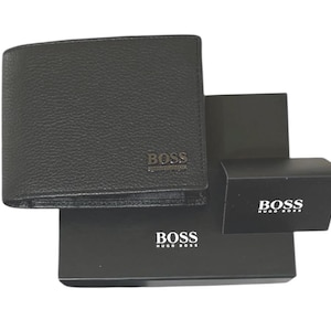 Hugo Boss mens black leather bifold wallet/desighner gift/Credit card holder