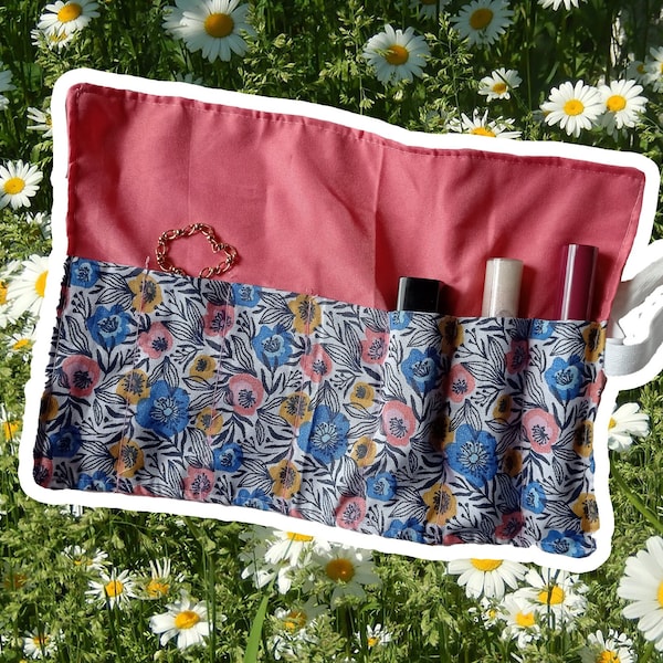 Trousse enroulable en coton fait-main, rose et à fleurs