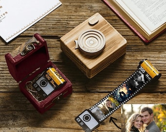 Custom Anniversary Photo Gift Camera Film Roll Keychain, Personalized Gift for Boyfriend, Couple Gift Brithday for Him, Her, Class of 2025