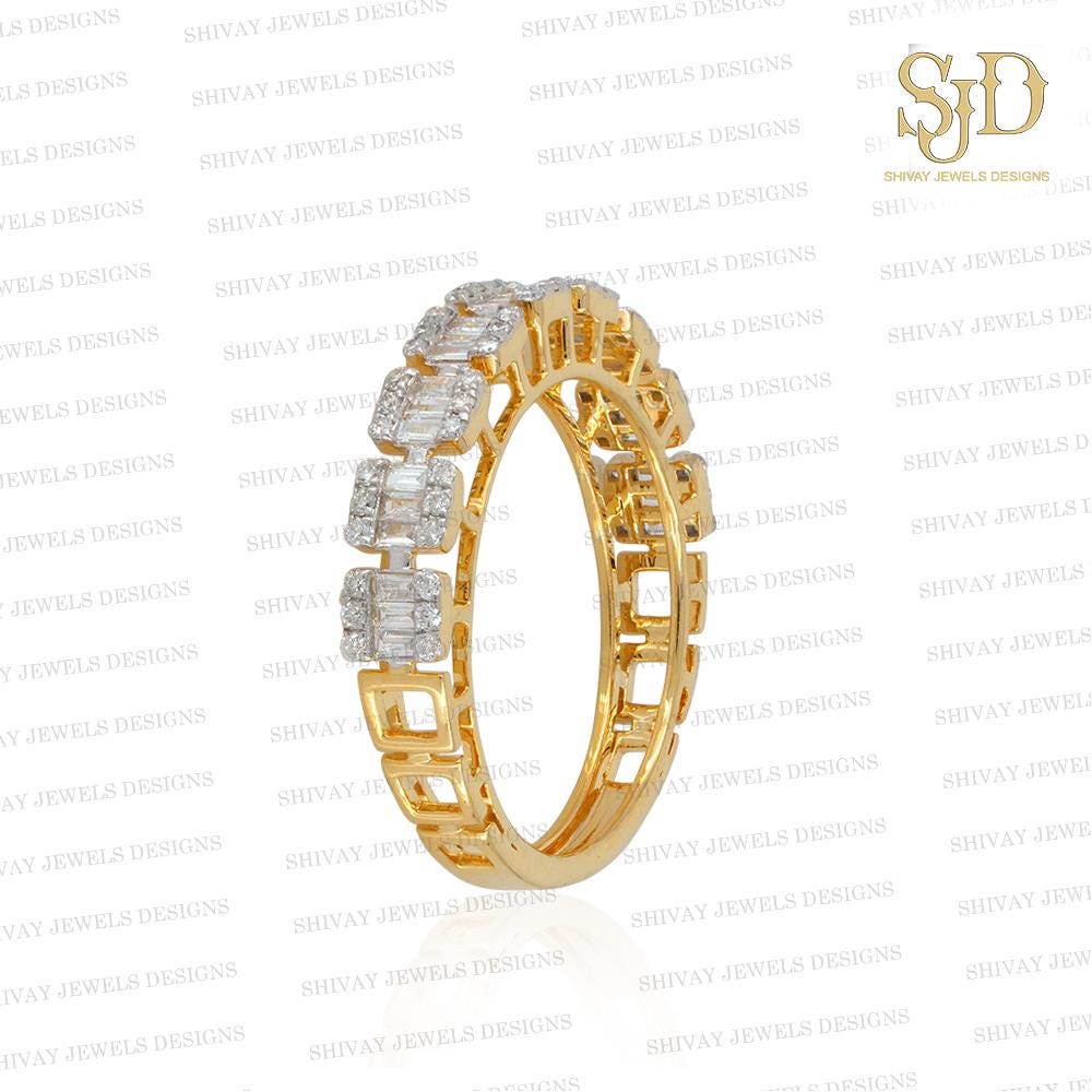 Anello a mezza eternità in oro giallo 14 carati con diamanti baguette - Italia Anello a mezza eternità in oro giallo 14 carati con diamanti baguette - Italia