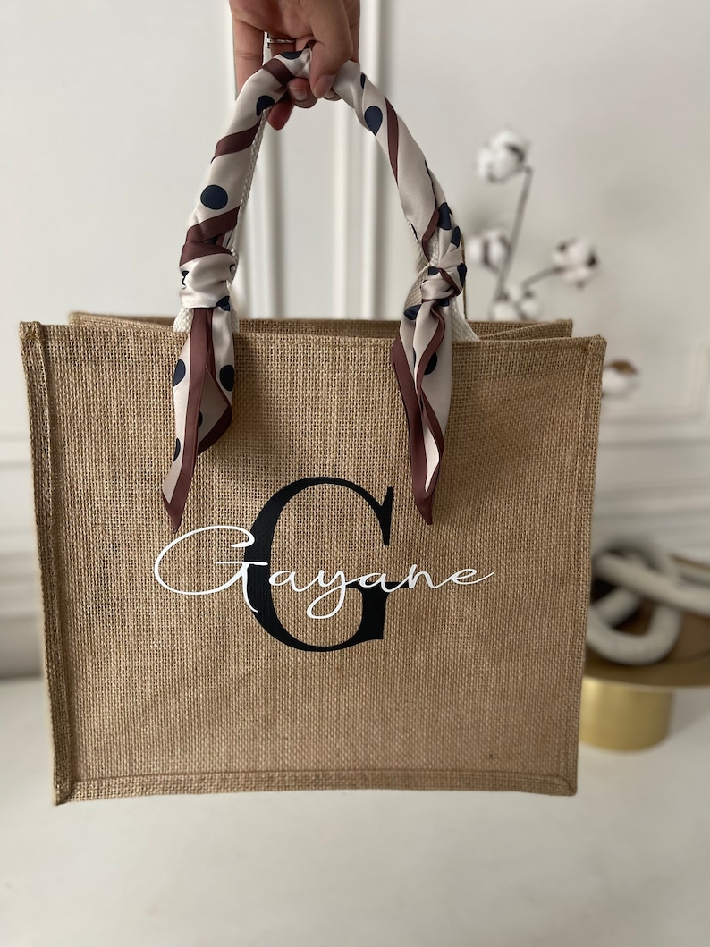 Natural jute bag with white handles personalized with initial and first name image 3