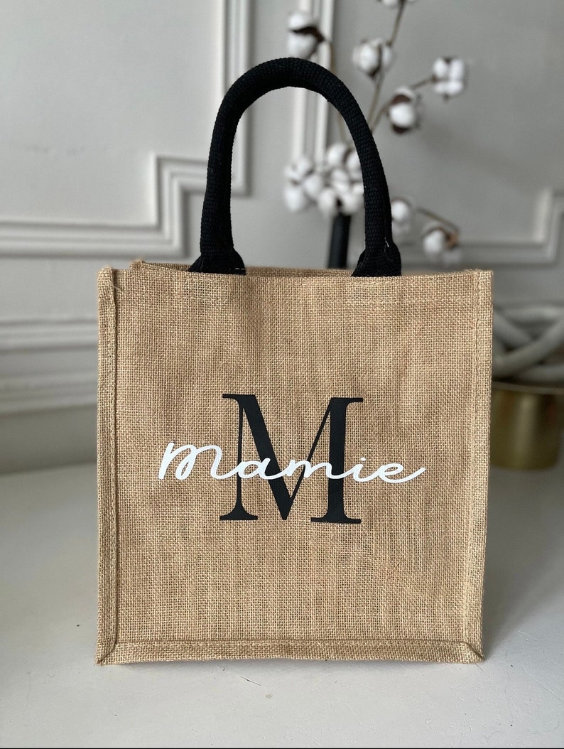 Natural jute bag with white handles personalized with initial and first name image 4