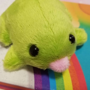 Lime Frog Plushie (Tongue Out)