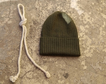 Forest Green Beanie Hat for Adults. 100% Alpaca - Handcrafted in Switzerland. Knitted fisherman's beanie/ watch cap