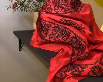 scarf cape Handmade Silk 100% Azerbijani traditions and culture of Kelagayi scarf cape Handmade Silk 100% Azerbijani traditions and culture of Kelagayi