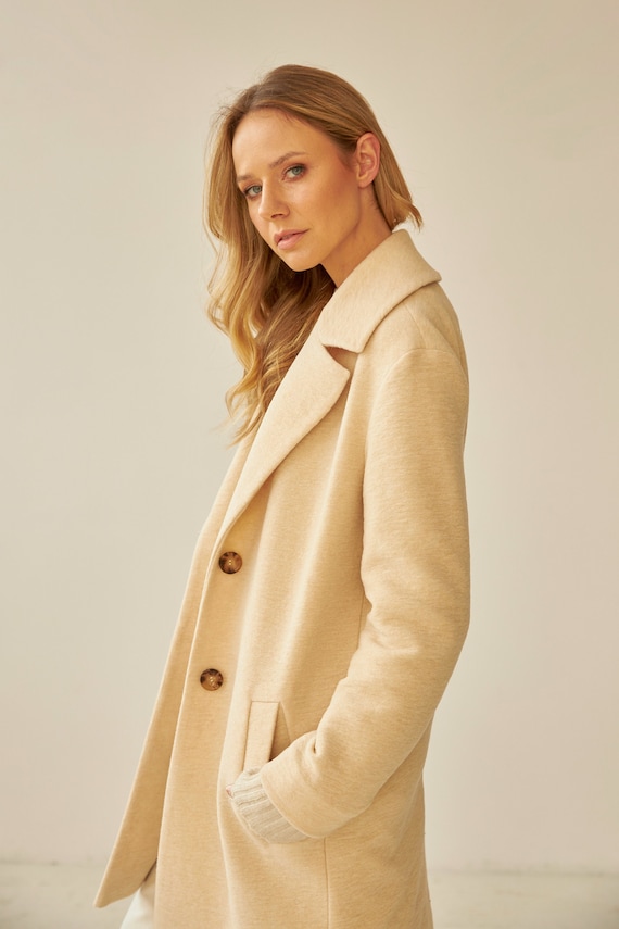 Classic Minimalist Wool Coat Women Beige