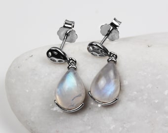 Silver 925,  Stylish  Stud Earrings with Rainbow Moonstone, Silver 925 Stones : AAA pear 7x10 mm