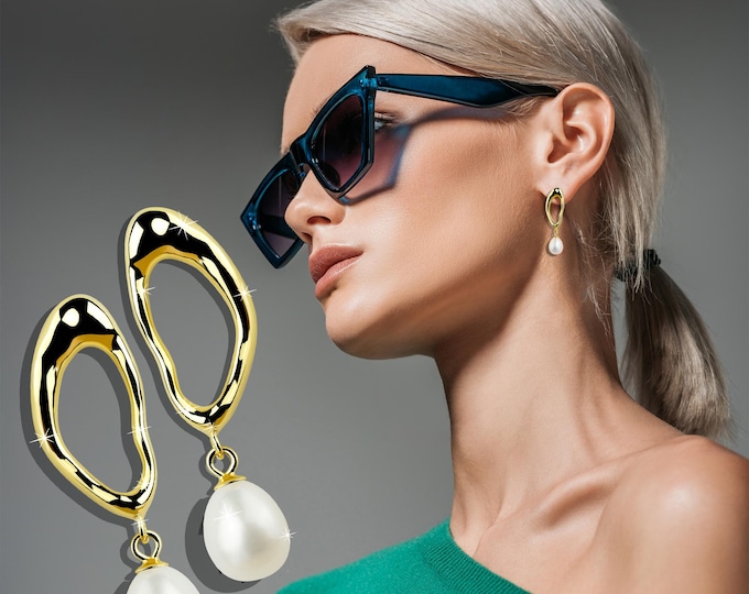 Freshwater Pearl Hoop Earrings for Women – Gold-Plated 925 Sterling Silver – 18 mm Creole Hoop  – Classic Elegant Jewelry Gift