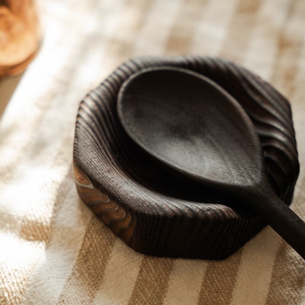 Yakisugi spatula rest. Charred wood spoon holder. Utensil rest. Kitchen wooden decor. Minimalist design. Gadget for cooking. Eco gift idea.