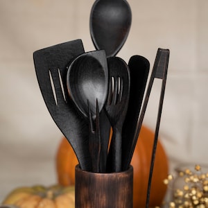 Set of wooden utensils for cooking made of quality, burnt wood, protected with pure linseed oil. Yakisugi style kitchen accessories. Tongs zdjęcie 6