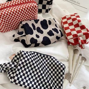 IMMEKEY Small Cosmetic Bag for Purse, Cute Velvet Checkered Makeup