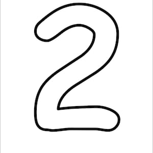 Pode incluir: Um contorno preto e branco do n&uacute;mero dois. O n&uacute;mero &eacute; desenhado em uma fonte grossa e arredondada.