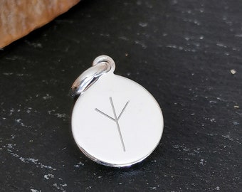 Ciondolo runico vichingo personalizzato in argento sterling 925 – Medaglia nordica incisa – Gioielli scandinavi simbolici