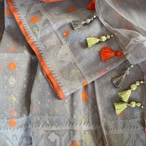 Handloom Dhakai Jamdani Saree  from Bangladesh with Blouse piece ||  84 counts Beige  Jamdani Half Silk Saree || Original Dhakai Jamdani||