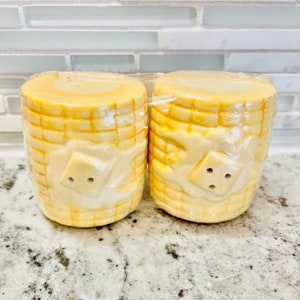 Vintage Corn Cob Salt & Pepper Shakers: 1970s Kitschy Kitchen Decor