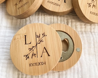 Décapsuleur en bois personnalisé cadeau invité - Ouvre bouteille en bois - Magnet en bois personnalisé pour mariage - faveur mariage -