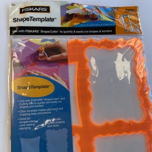 Fiskars Shapetemplate - preloved plastic cutting template for frames and borders, decorative edges, scrapbooking, junk journals