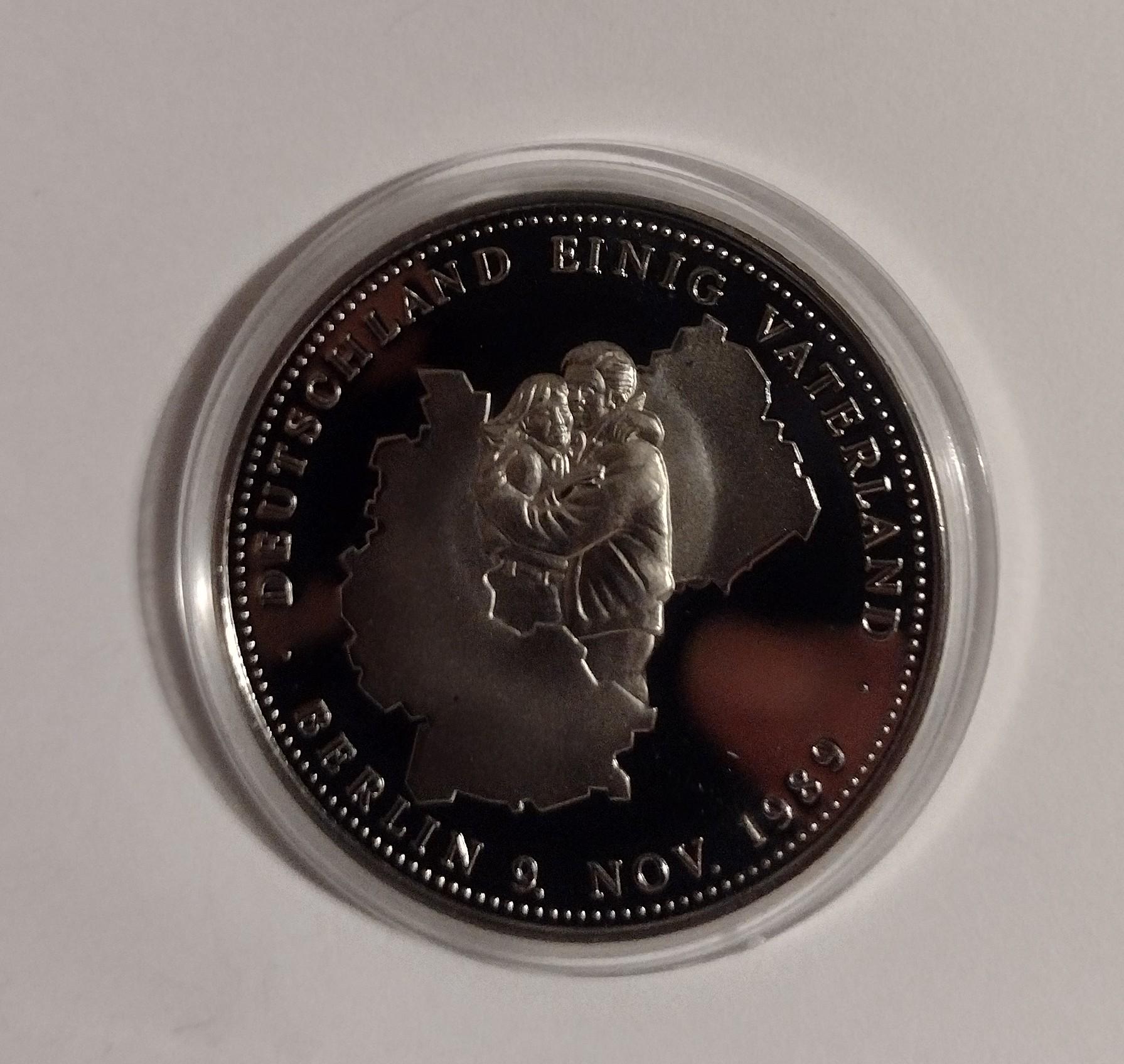 ドイツ記念メダル 統一祖国、ドイツ再統一 1990 年。40 mm。 - Etsy 日本