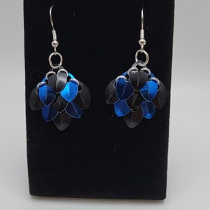 Handmade Scale earrings Black/Blue