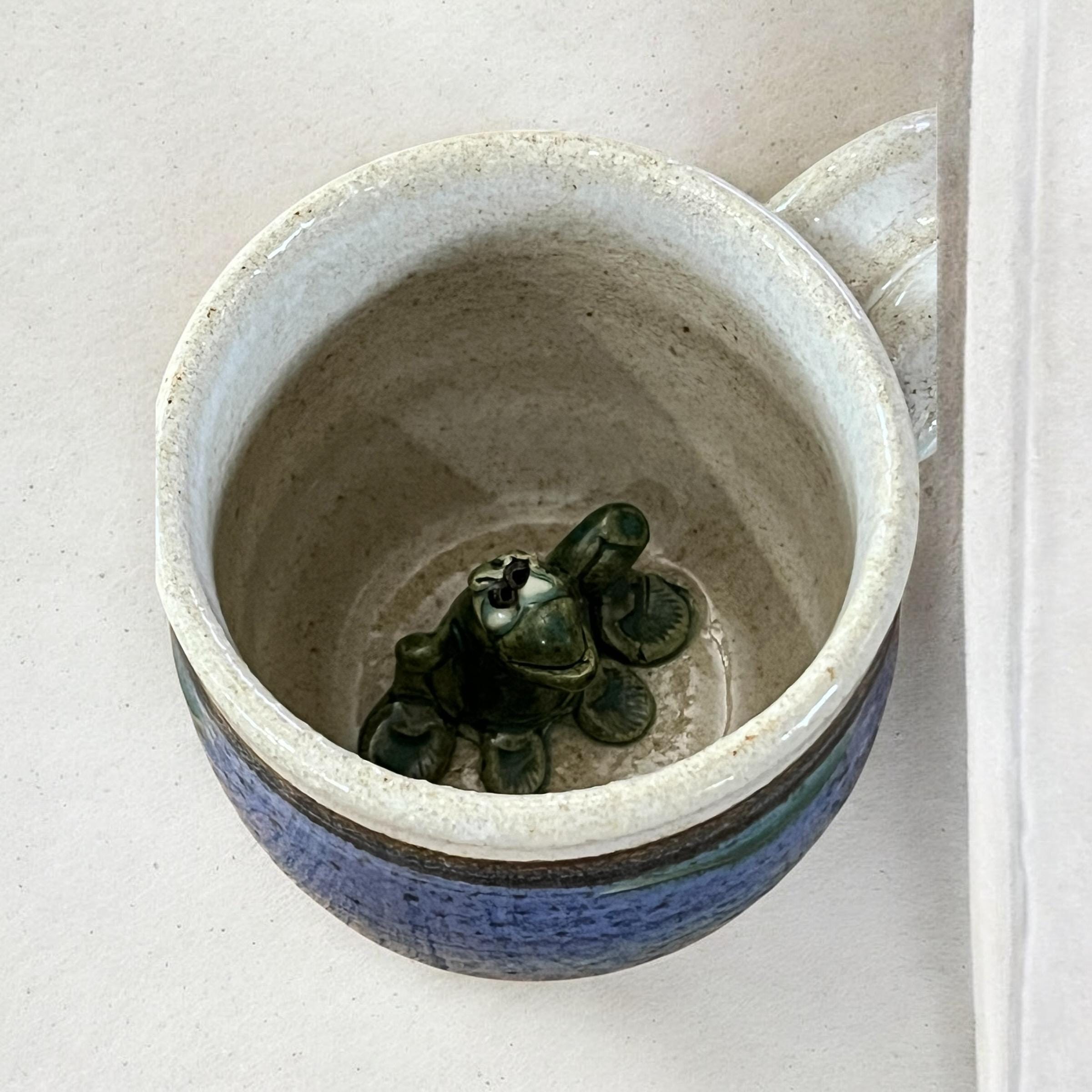 Handmade Ceramic Crocodile Mug: Artisan Stoneware Coffee Cup with Hidden Turtle