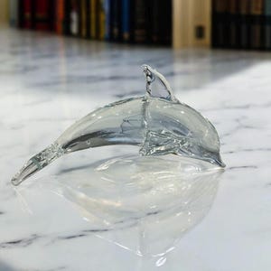 Dynasty Gallery Swirled Blown Art Glass Dolphin Figurine