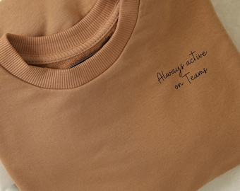 Arbeit von zu Hause Geschenk für Arbeit Bestie Sweatshirt für Fernarbeit Outfit für Home Office Kleidung für WFH Geschenk für Corporate Job Kollegen Geschenk