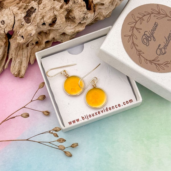 Bijoux tendance couleur jaune teinte citrine moutarde soleil tournesol ambre , assortis aux boucles d'oreilles et collier