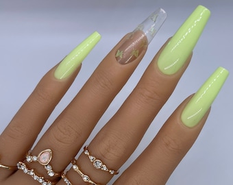 LUCKY | 24 PCS Press On Nails