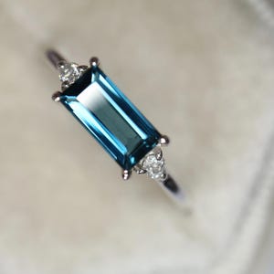 Vintage Art Deco Baguette Topaz Ring: Sterling Silver November Birthstone
