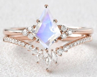 Vintage Kite Moonstone Sterling Silver Ring Set - June Birthstone