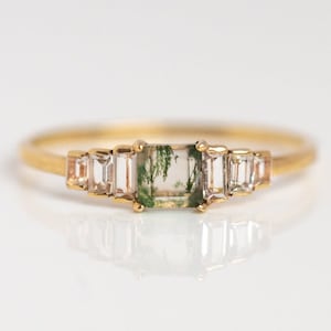 Anillo de bodas de ágata musgosa baguette: alianza vintage de oro amarillo