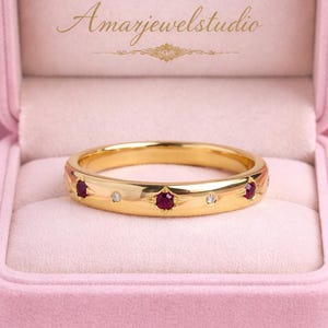 Alliance éternité Art déco en rubis : alliance en or 14 carats